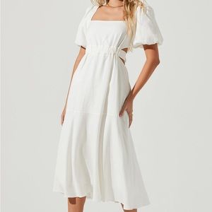 Astr Angeles Puff Sleeve Cutout Dress in white / size L